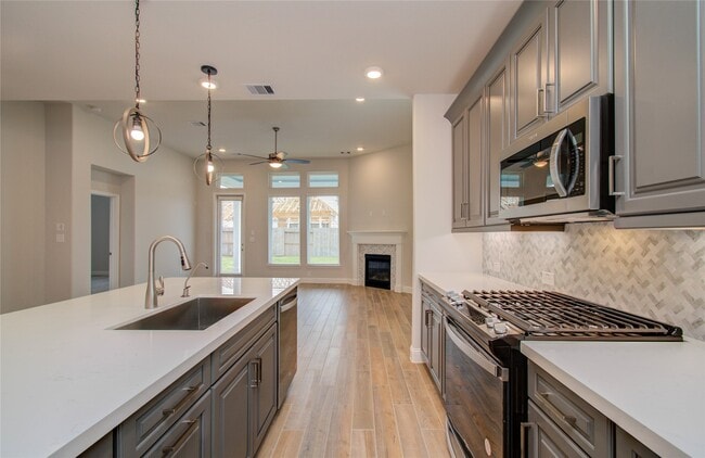 Building Photo - 1714 Forest Mist Dr