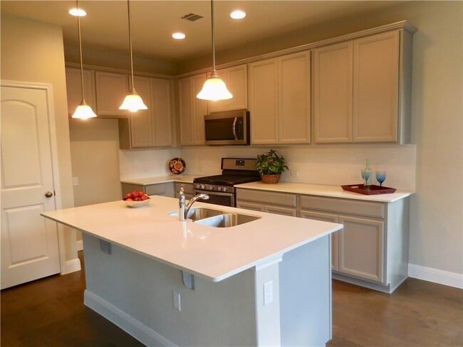 Building Photo - 10614 Turnbull Loop