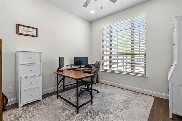 Building Photo - 3861 Dewberry Ln