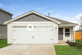 Building Photo - 3 Bedroom Pet-Friendly Home in New Braunfels, TX with Main Street Renewal