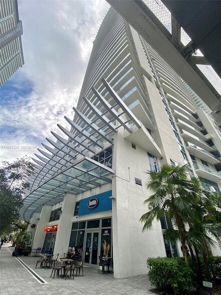 Building Photo - 1100 S Miami Ave