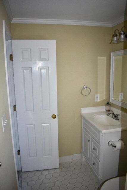 Building Photo - 2004 Townvue Ct