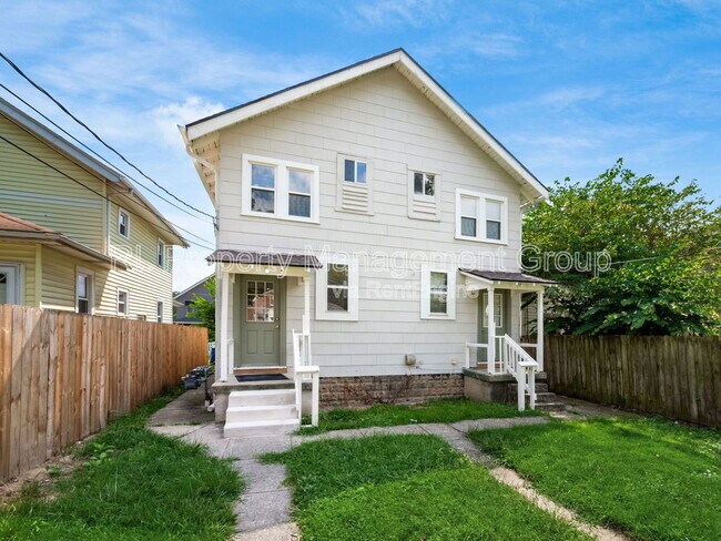 Building Photo - 439 Eldridge Ave