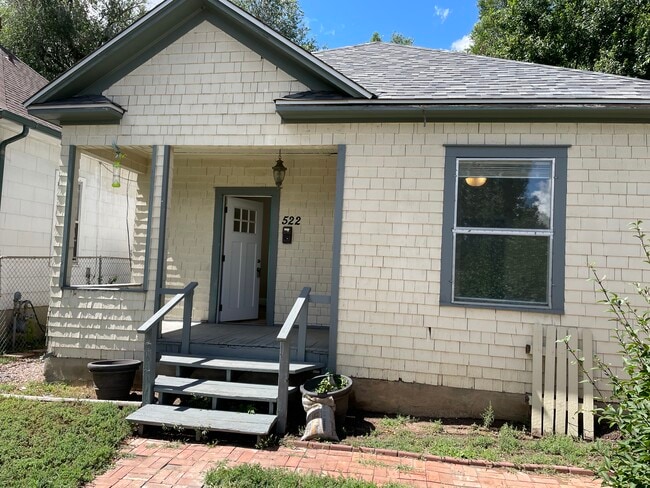 Primary Photo - 522 N Spruce St