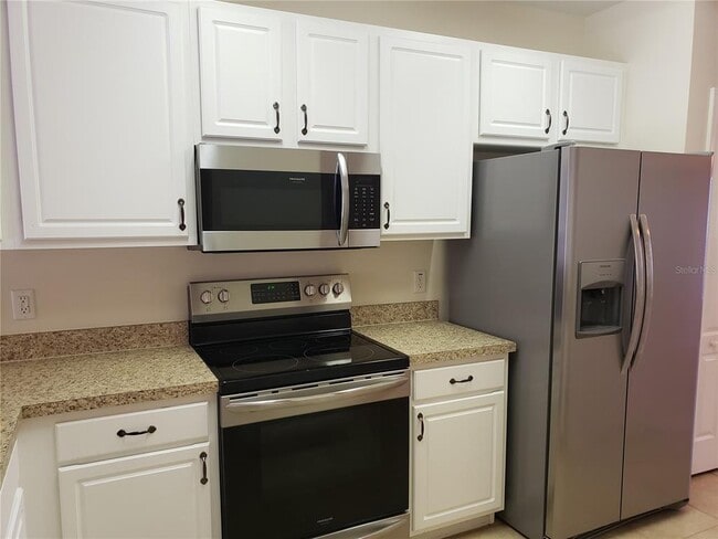 Building Photo - 15843 Fishhawk View Dr