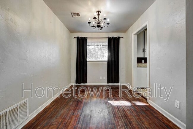 Building Photo - 2200 Downing St