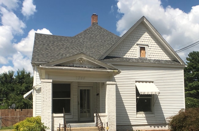 Primary Photo - 1344 N Walnut St