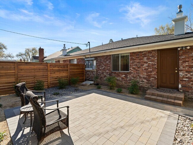 Building Photo - Single Level, Brick duplex