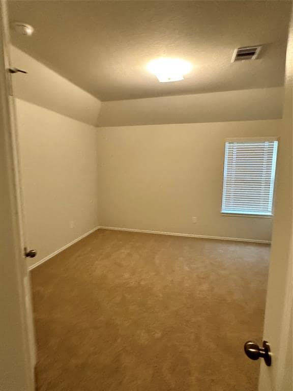 Building Photo - 652 Woodhaven Lks Dr
