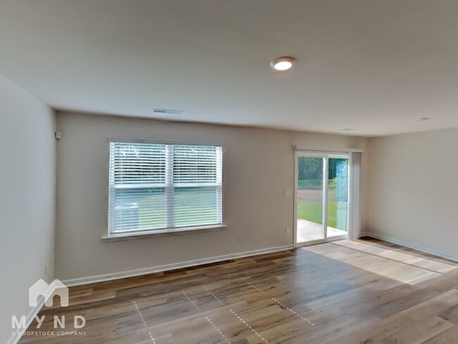 Building Photo - 5102 Hyrule Dr