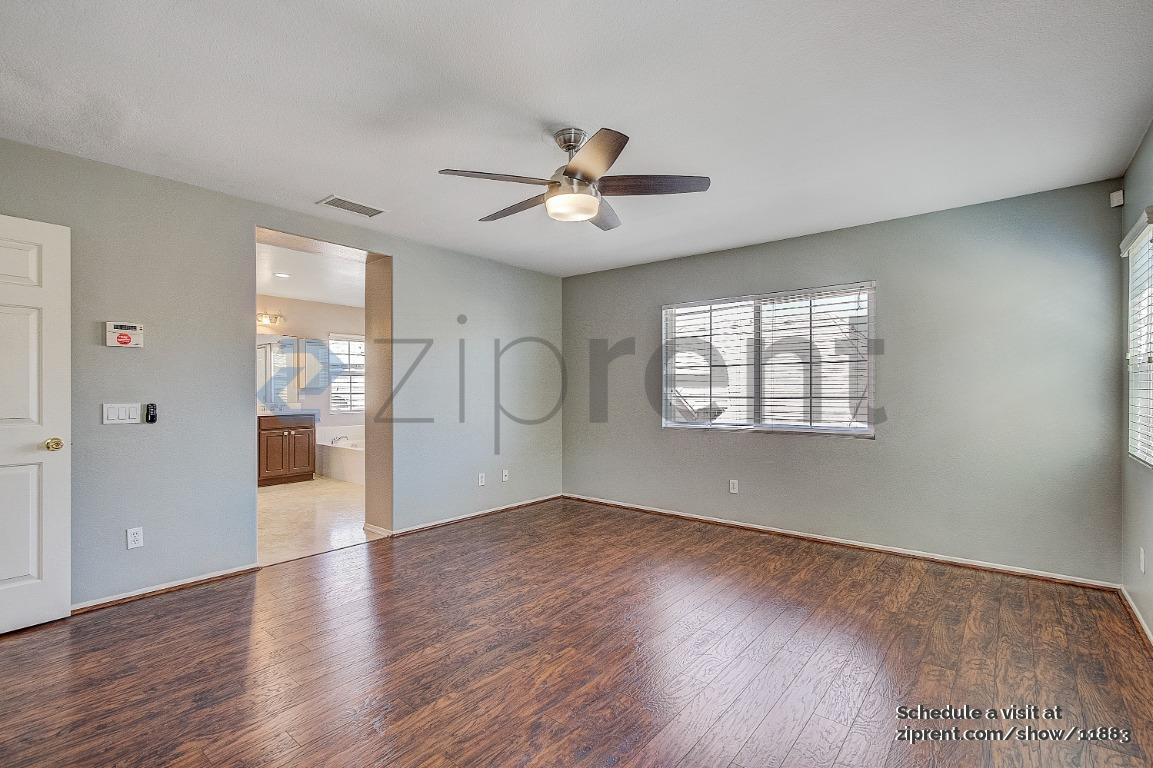 Building Photo - 15739 Approach Ave