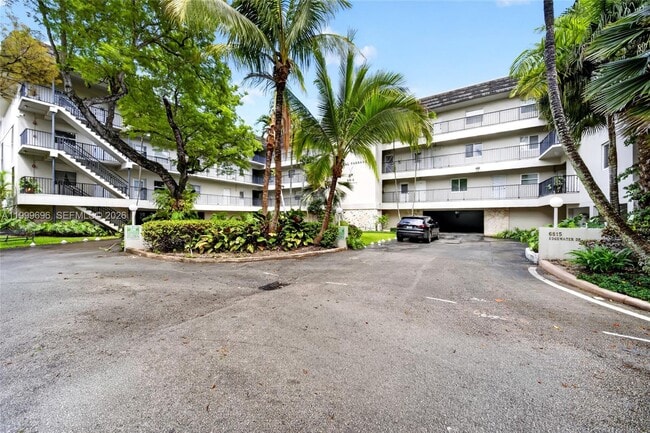 Building Photo - 6815 Edgewater Dr