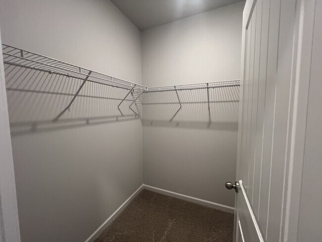 Building Photo - 110 Hartmann Crossing Dr