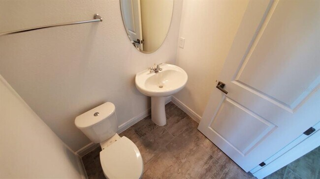 Building Photo - 9918 Summerlake Groves St