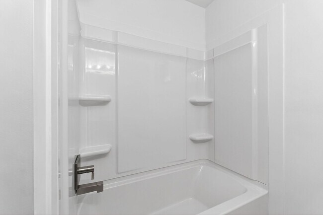 Building Photo - Hilliard 3-Bedroom Ranch