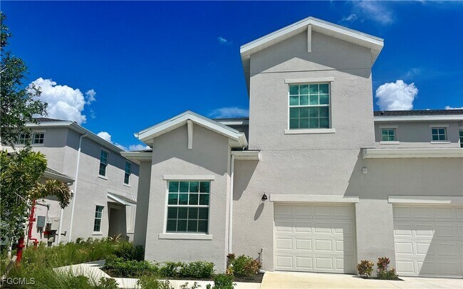 Primary Photo - 20610 Hazelnut Ct