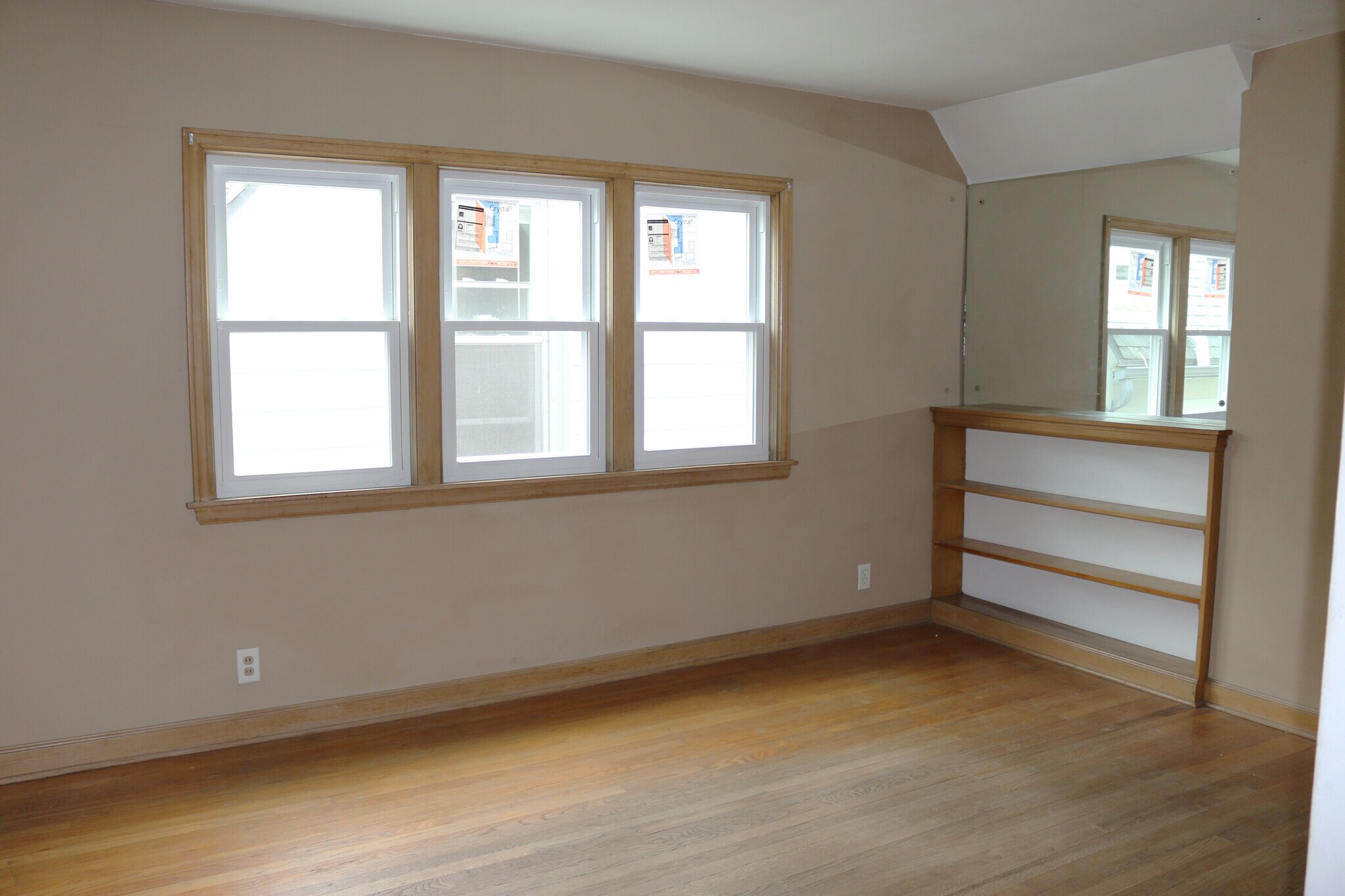 Building Photo - 3108A N Pierce St