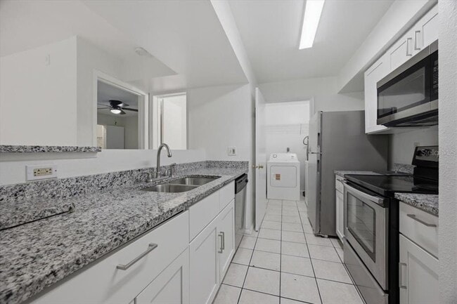 Building Photo - 3032 Parkway Blvd