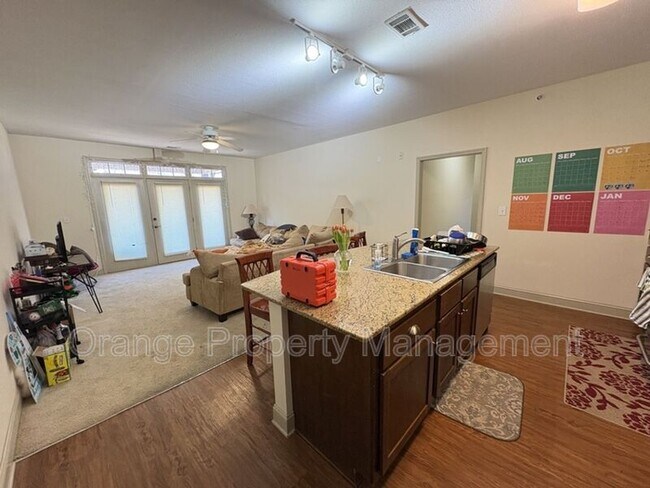 Building Photo - 203 Kelly Rd