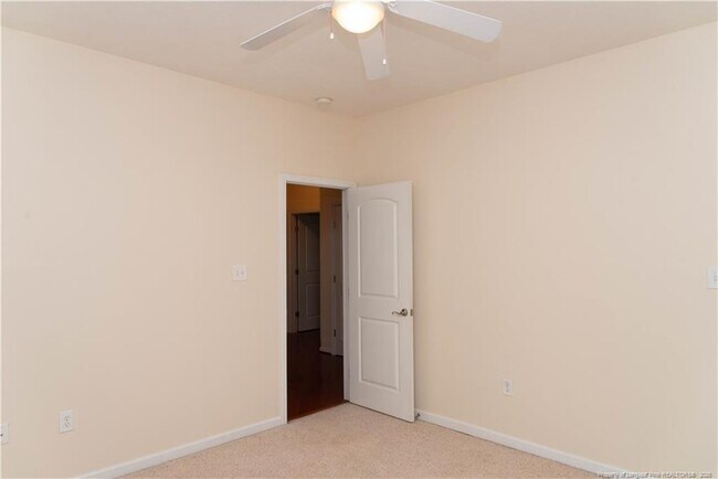Building Photo - 36 Wateredge Ln