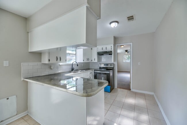 Building Photo - 2778 FM3277