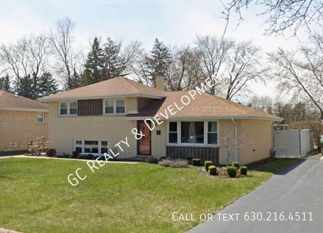 Primary Photo - 408 Oak Ave