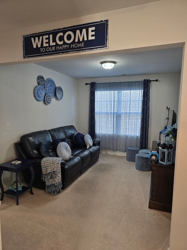 Building Photo - Impeccable 2020-Built 3-Bed, 2.5-Bath Home on Rare Quarter-Acre Lot – Prime Location!