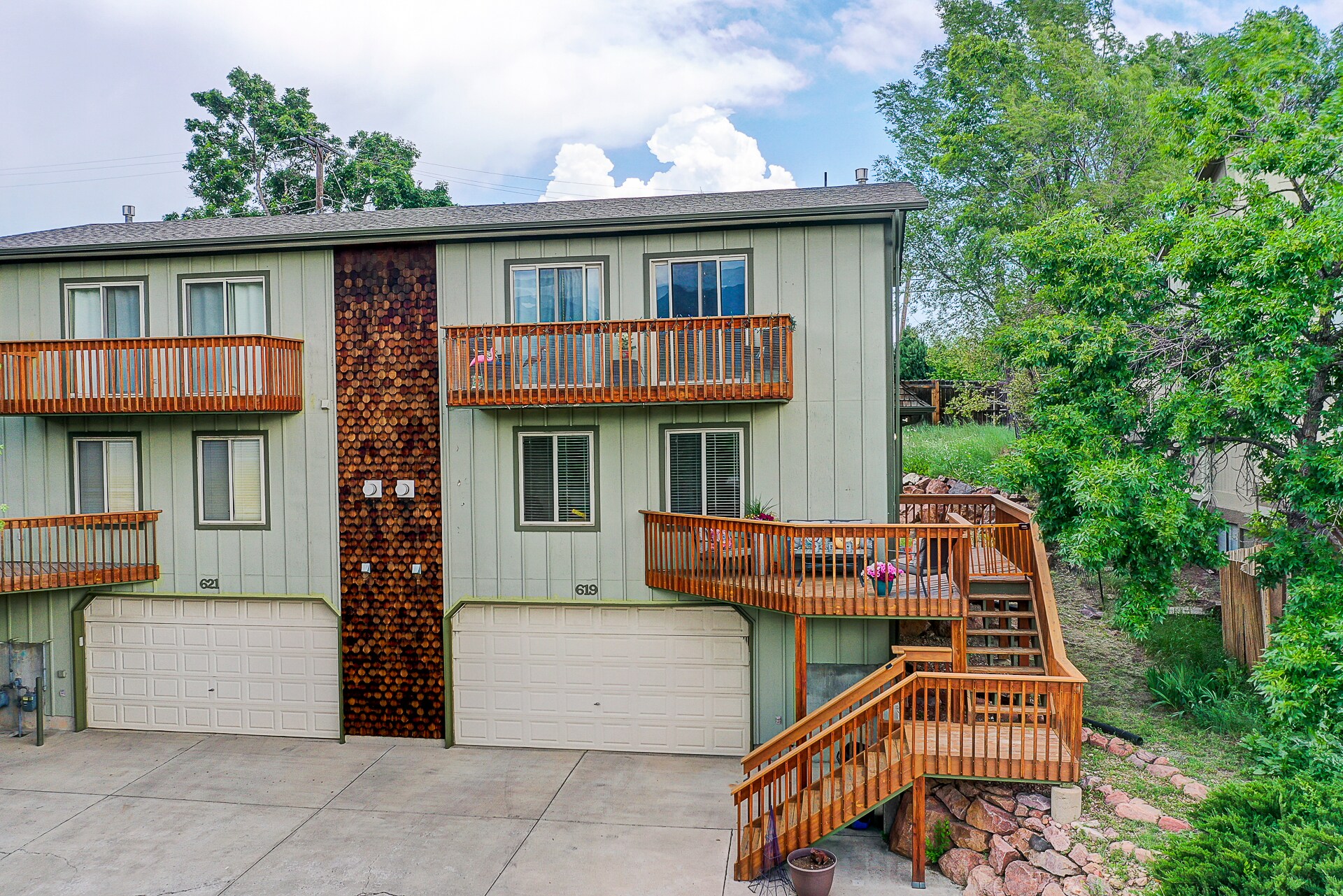 Building Photo - 619 Manitou Blvd