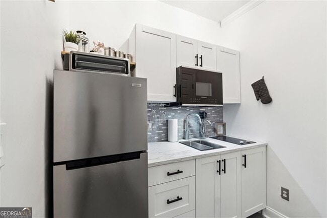 Building Photo - 1071 Pearl