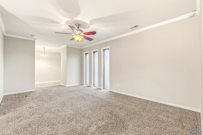 Building Photo - 2008 Burlingame Dr SE