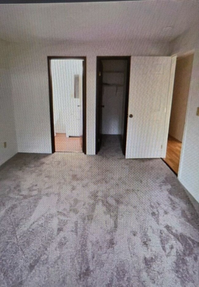 Building Photo - 3 BED 1.5 BATH RAMBLER - PORT ORCHARD