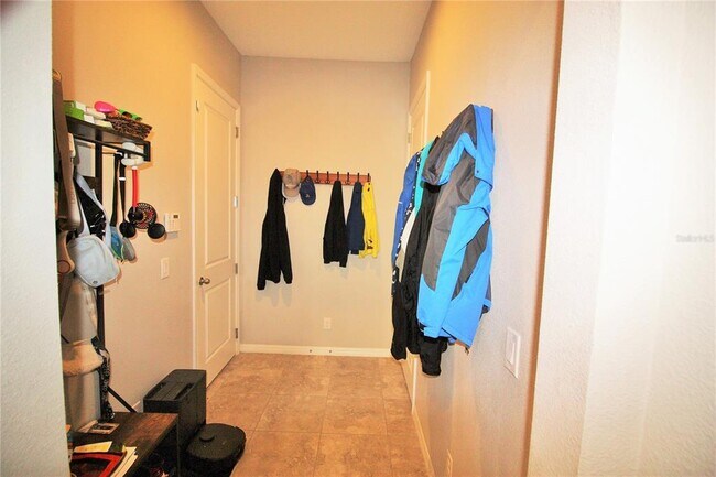 Building Photo - 1813 Hawksbill Ln