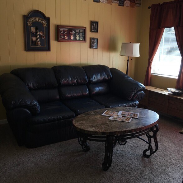 Building Photo - 3908 Old Jonesboro Rd