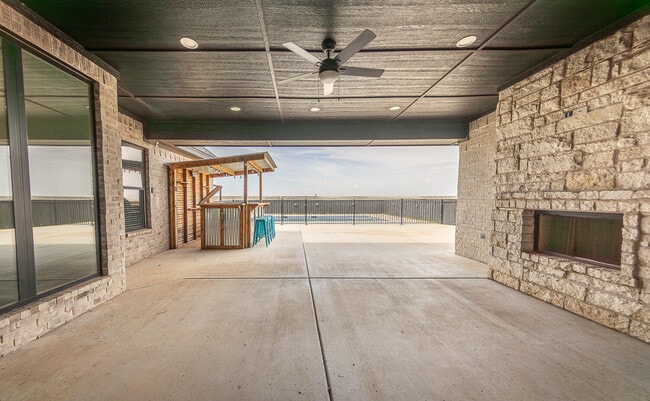 Building Photo - 19108 County Rd 2240