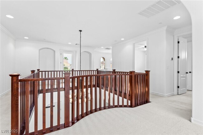 Building Photo - 58 Contrada Fiore Dr