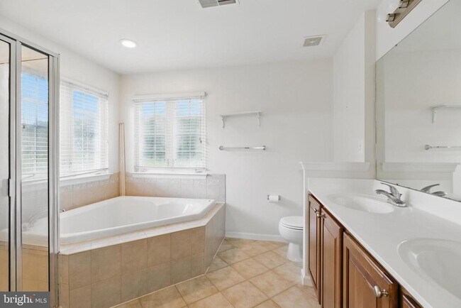 Building Photo - 25505 Balagat Pl
