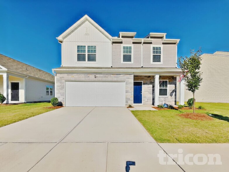 Building Photo - 152 Gladstone Loop