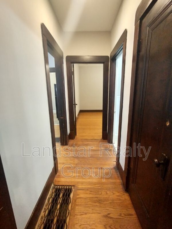 Building Photo - 1508 Sale Ave