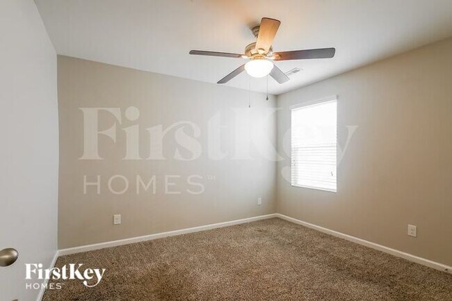 Building Photo - 4631 Woodford Cir