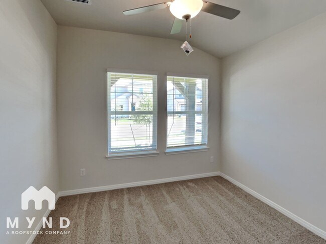 Building Photo - 2828 Mill Run Bnd