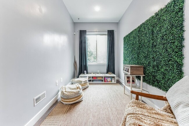 Building Photo - 2110 N 7th St