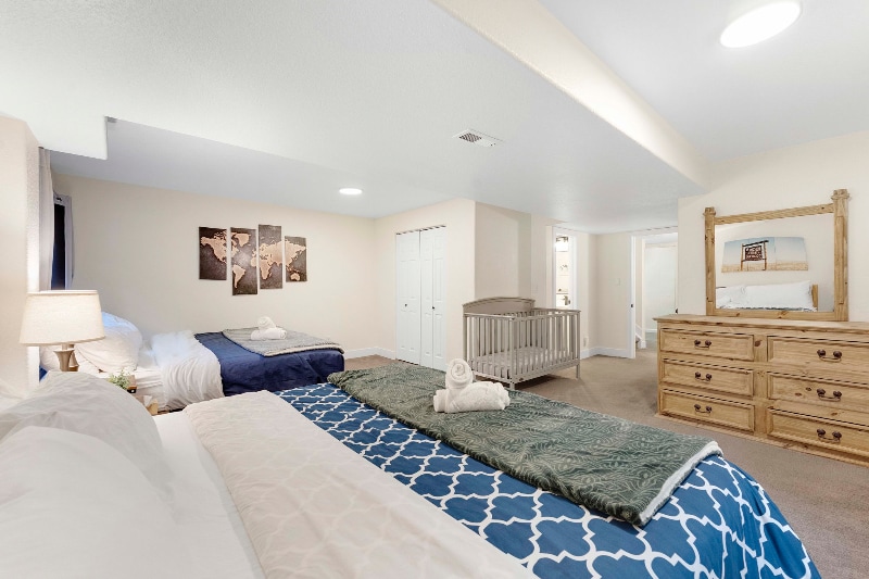 Building Photo - 5316 Stuart St