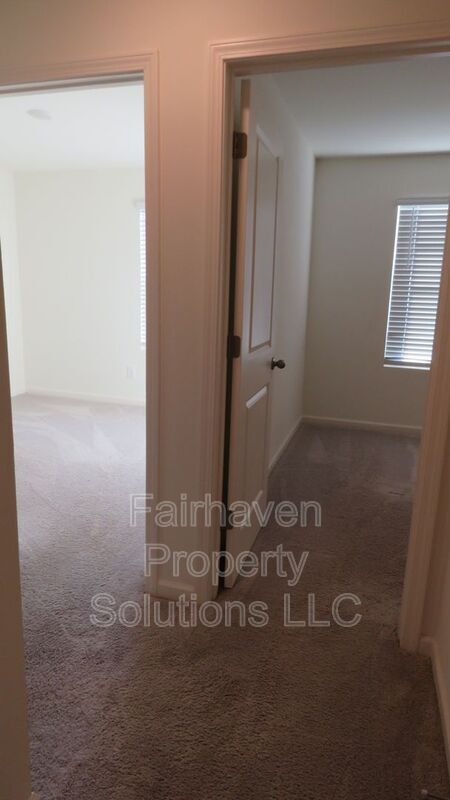 Building Photo - 1026 Paddington Dr