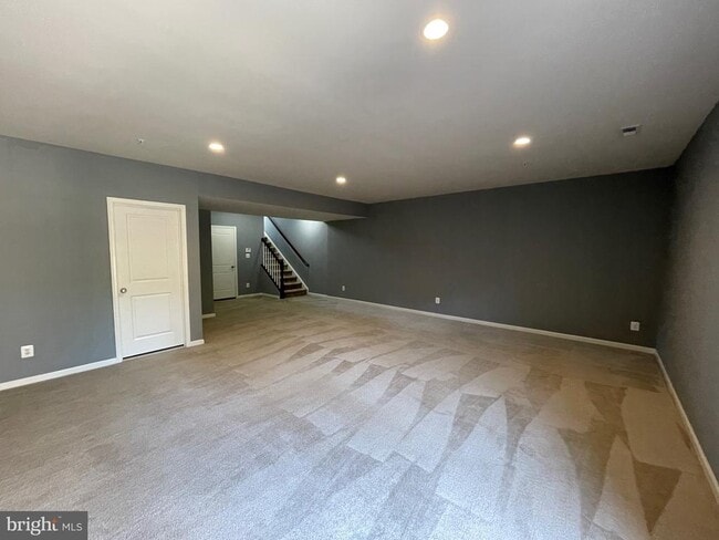 Building Photo - 317 Spruce Pine Rd