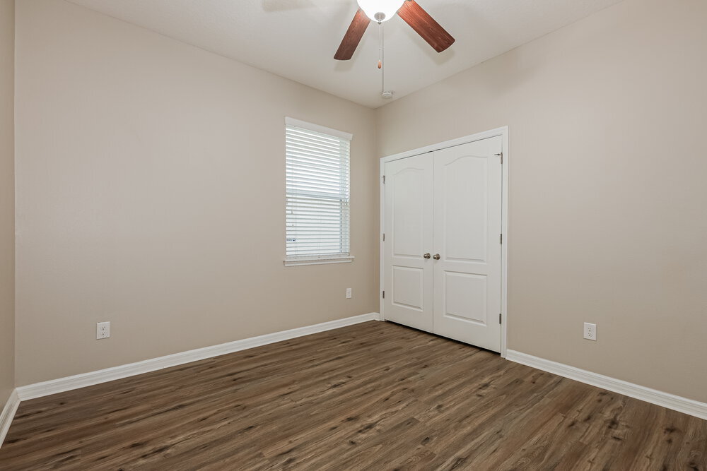 Building Photo - 402 Blakely Ct