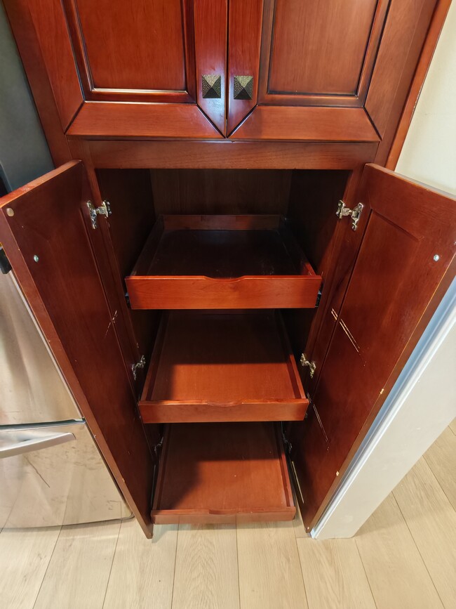 Building Photo - 11762 Brookshire Ave