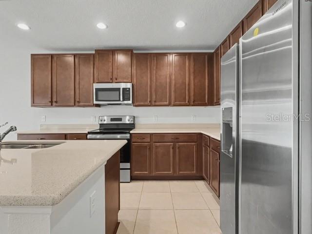 Building Photo - 1211 Lone Palm Wy