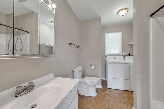 Building Photo - 7863 NC-163