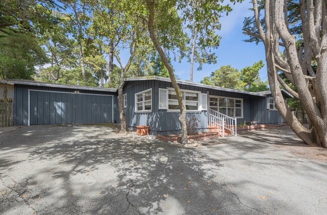 Building Photo - 1303 Chamisal Way