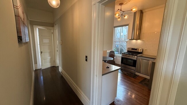 Building Photo - EPIC REA- Outstanding NOPA Location w/Garage Parking - 2 BR/1 BA Condo